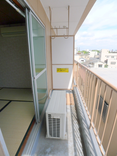 地下鉄東山線 今池駅 徒歩12分 4階建 築40年の内装写真