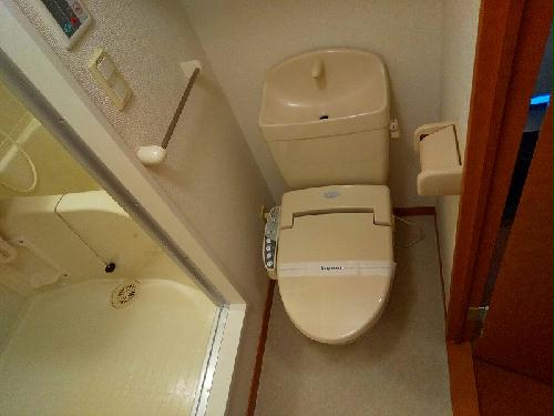 トイレ　バス・トイレ別になります。　同タイプ部屋の写真となり設備等は
