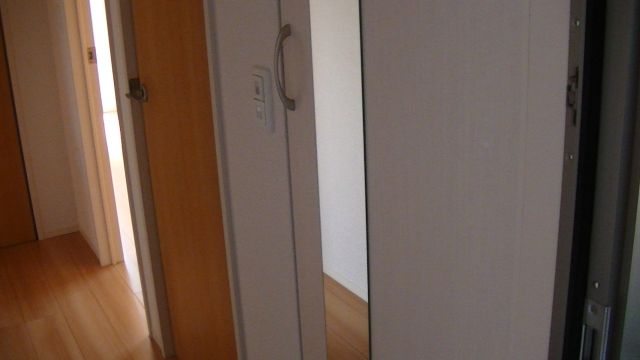 ヴィブレ・カーサ中里の玄関写真
