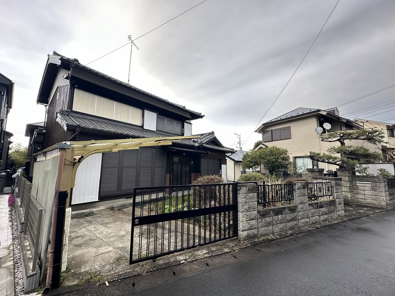 横浜市栄区長沼町 戸建の外観写真