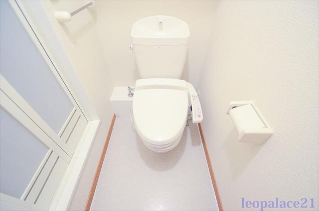 レオパレスコンパル唐湊壱番館のトイレ写真