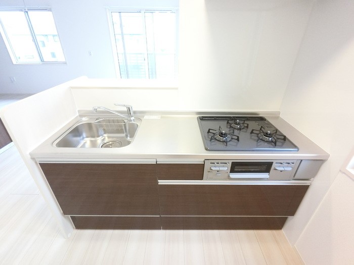 上毛電鉄 中央前橋駅 徒歩37分 2階建 築7年のキッチン写真
