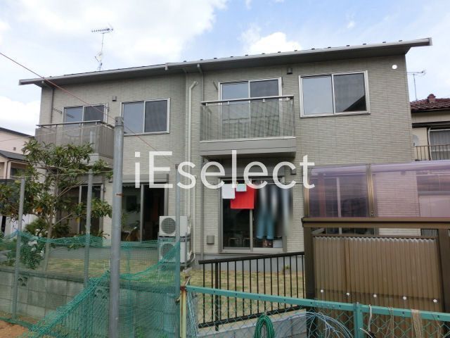 建物外観　１フロア２世帯ので全世帯角部屋。