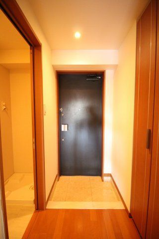 玄関　（別タイプ参考写真）日神デュオステージ田端　北区田端1
