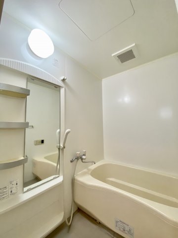 バス・シャワールーム　※同物件　別のお部屋の写真です。