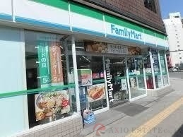 コンビニ　ファミリーマート谷町三丁目店（コンビニ）まで316m