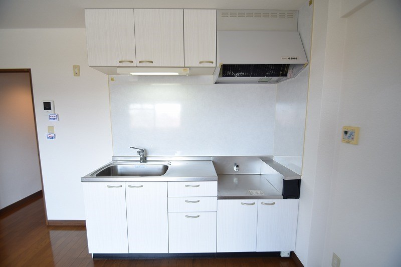 キッチン　同物件、別のお部屋のお写真です