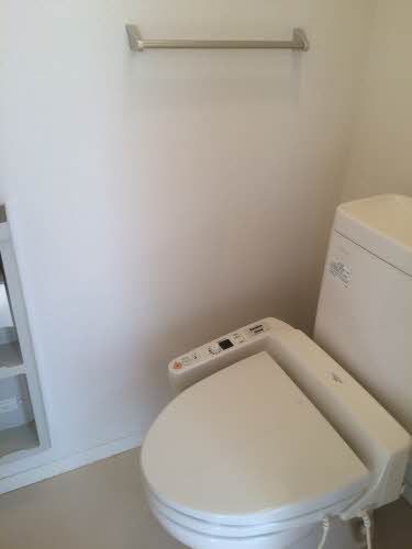 シャーメゾン南沖洲 A棟のトイレ写真