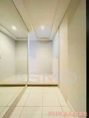 玄関　※同物件　別間取り　参考写真