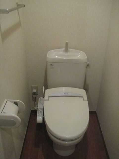 リビングタウン日進Aのトイレ写真