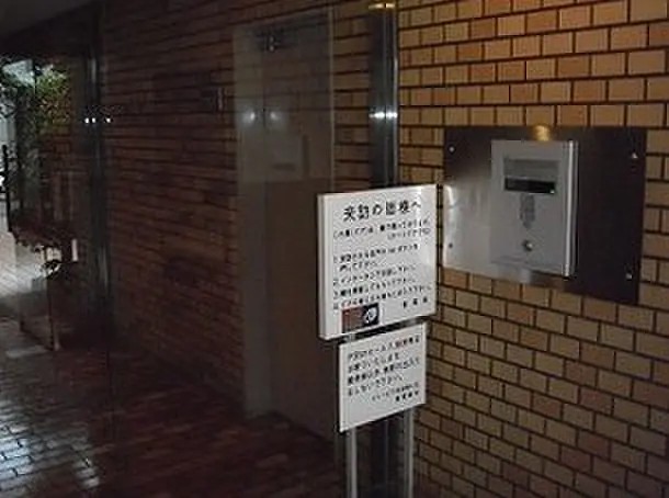 エントランス　エントランス