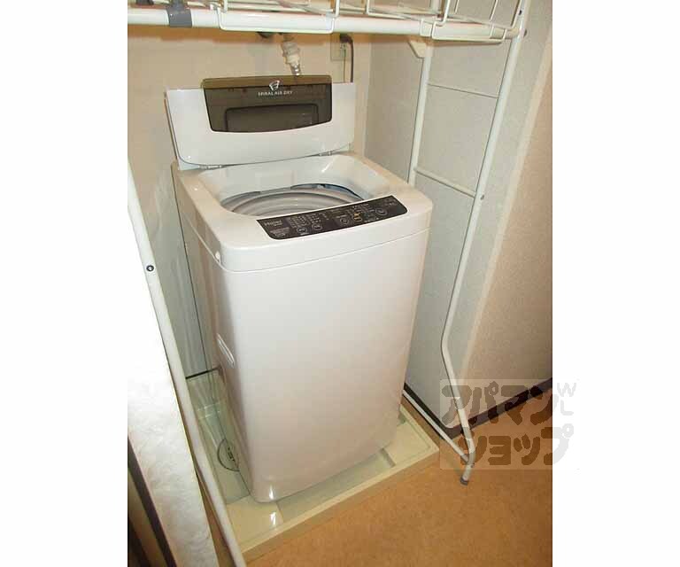 その他設備　洗濯機付きです。
