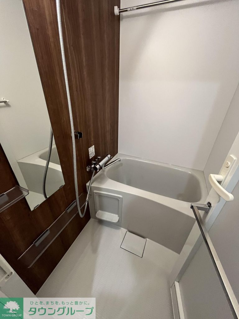 バス・シャワールーム　※部屋ごとに内装が異なる場合がございます。
