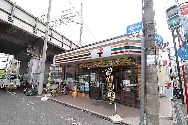 コンビニ　セブンイレブン東大阪鴻池元町店（コンビニ）まで140m