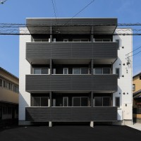広島市中区江波東のマンションの建物外観