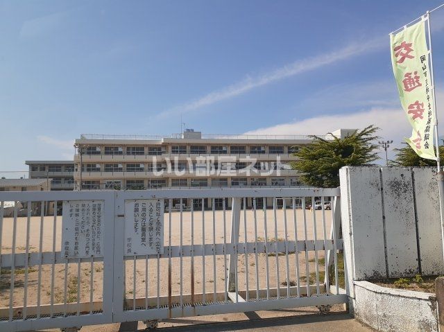 小学校　岡山市立旭操小学校（小学校）まで966m