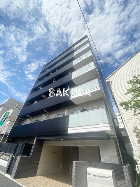 横浜市神奈川区平川町のマンションの建物外観