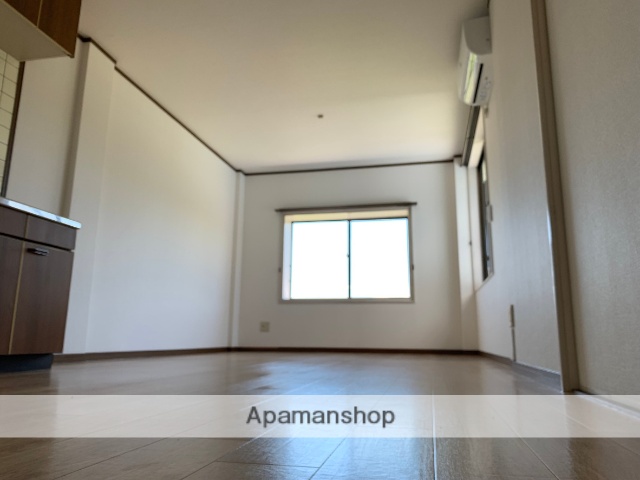 岩文ひるい_内装_0