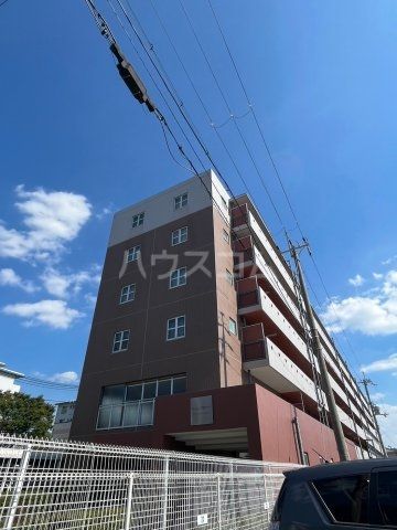 【茨木市平田台のマンションの建物外観】