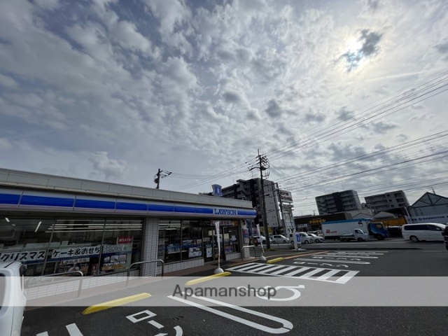 コンビニ　ローソン（コンビニ）まで1018m