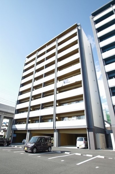 クロノス２２上熊本の建物外観