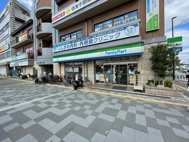 コンビニ　ファミリーマート（コンビニ）まで1989m