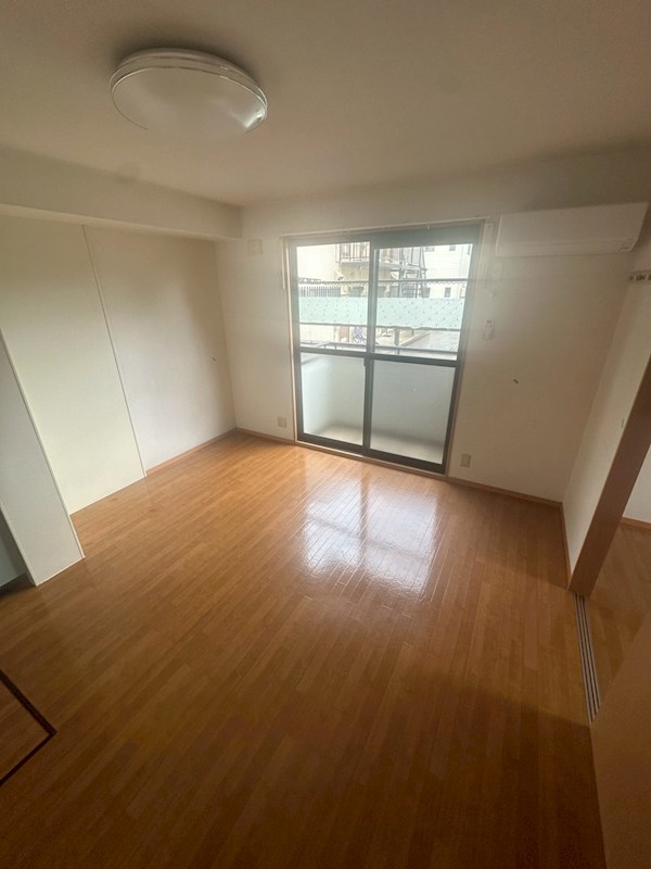 居室・リビング　他室参照