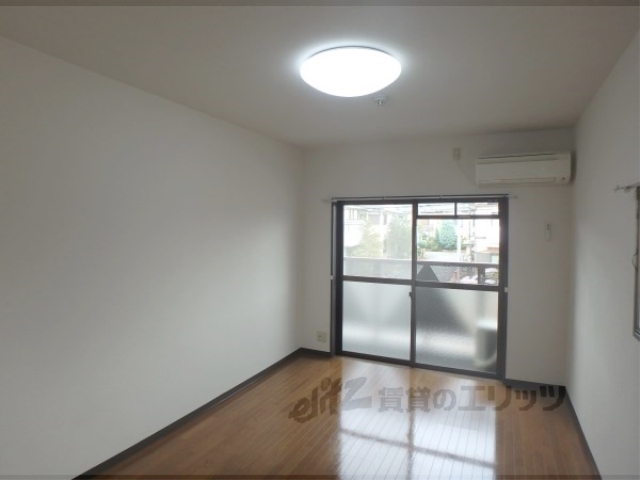 居室・リビング　洋室