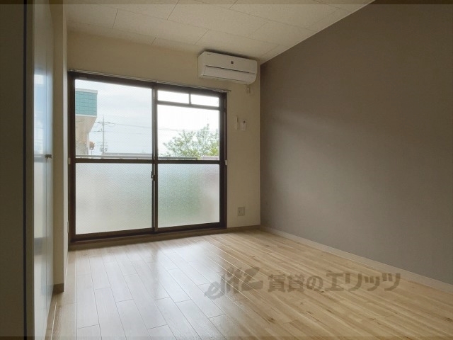 居室・リビング　洋室