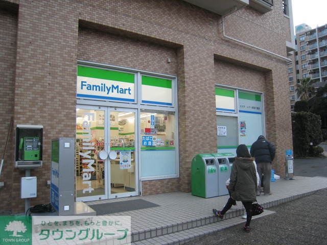 コンビニ　ファミリーマート金沢瀬ケ崎店（コンビニ）まで630m