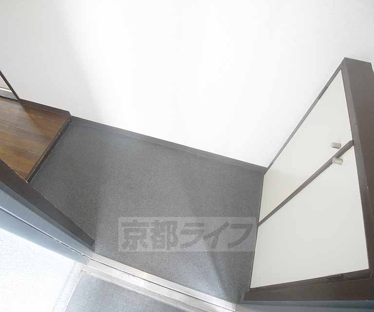 玄関　シューズボックスのある玄関です。