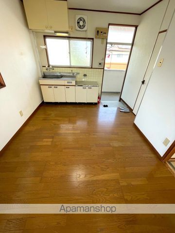 河井田コーポの居間写真