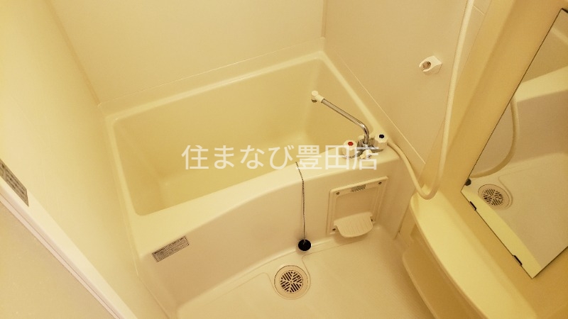 バス・シャワールーム　同型写真