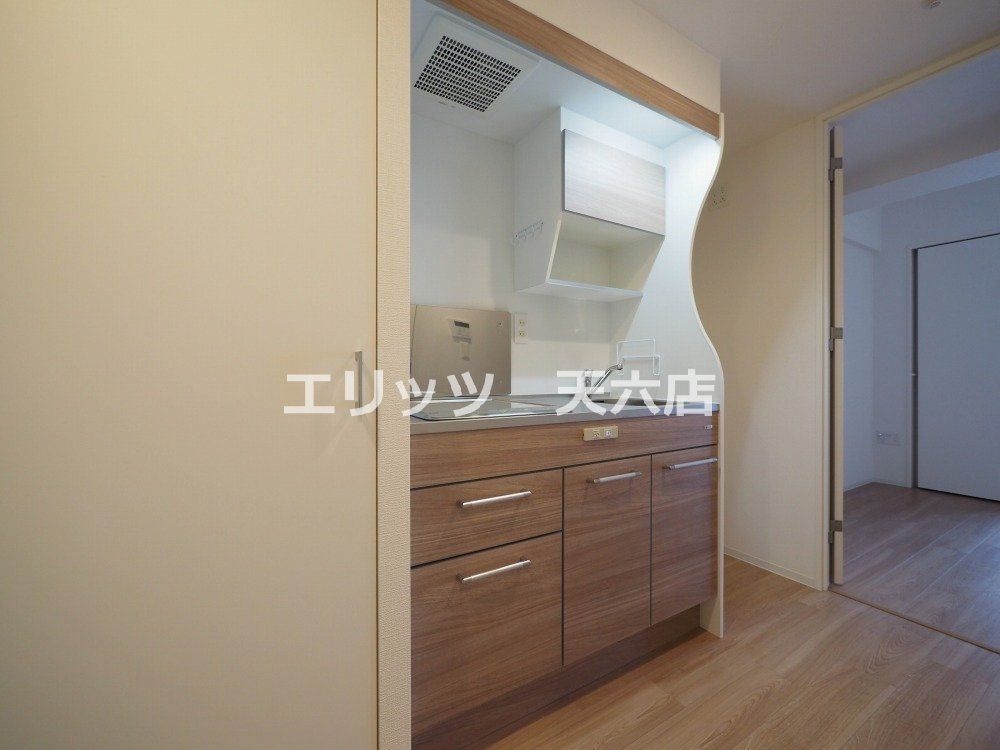 キッチン　収納