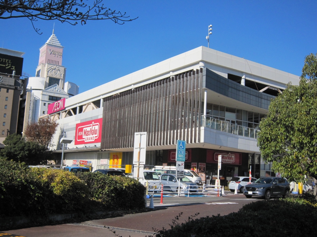 スーパー　イオンタウン千種（スーパー）まで779m