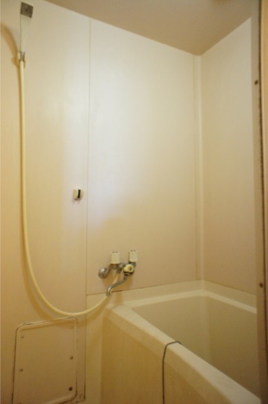 バス・シャワールーム　図面と現状に相違がある場合には現状を優先