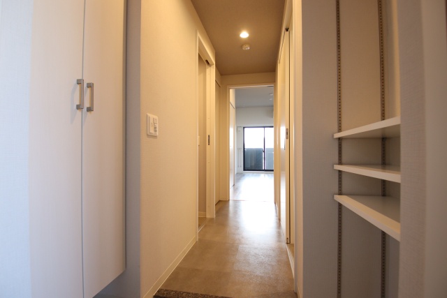 玄関　※別室の参考写真の為、現況優先です。