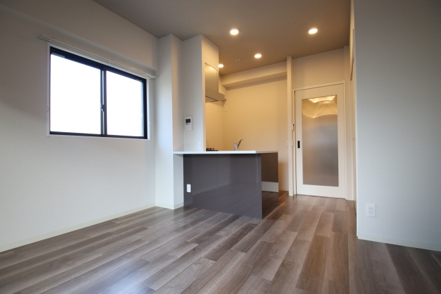 居室・リビング　※別室の参考写真の為、現況優先です。