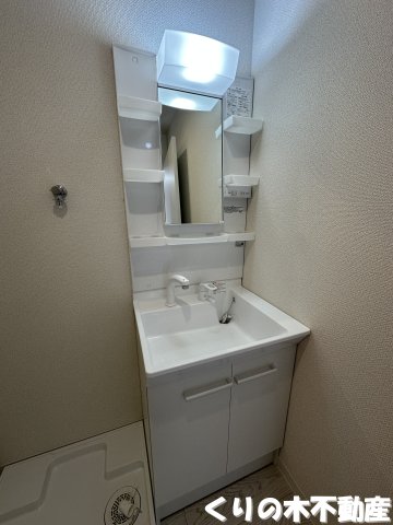 洗面設備　同タイプのお部屋です（現況を優先します）