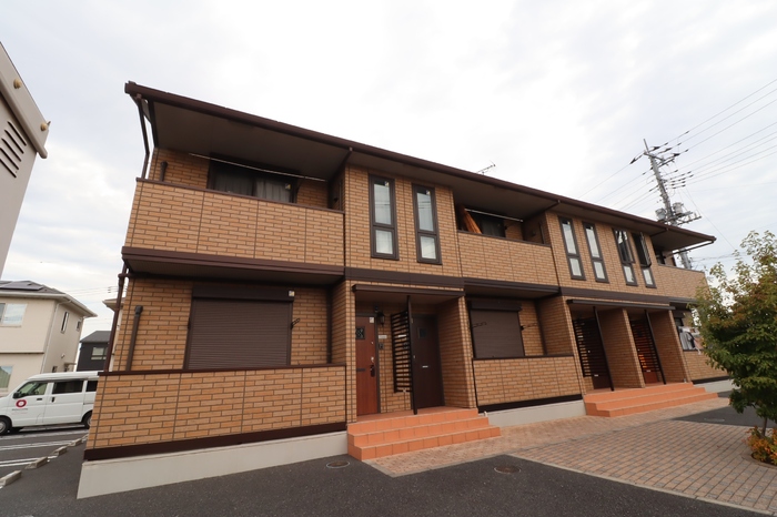 建物外観　駐車場２台付き♪