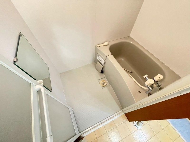 バス・シャワールーム　浴室