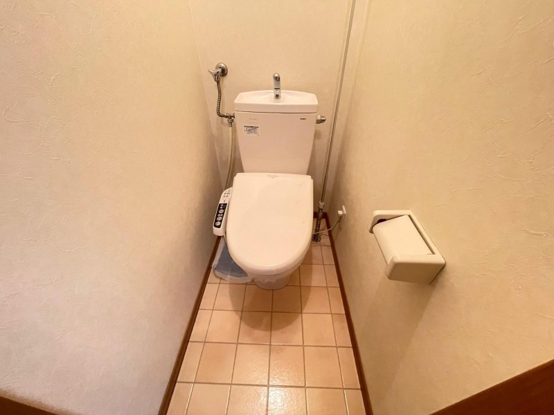 トイレ　トイレ