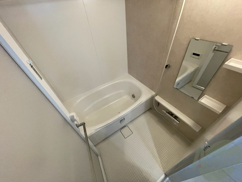 バス・シャワールーム　お風呂になります。一日の疲れを癒してくださいね。