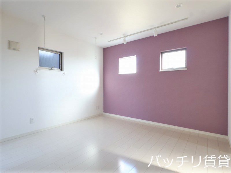 居室・リビング　同室タイプ掲載の為現況を優先します。