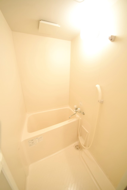 バス・シャワールーム　～疲れもさっぱり～