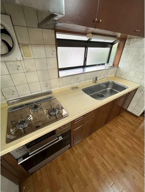 キッチン　広々使える快適な調理スペースです♪