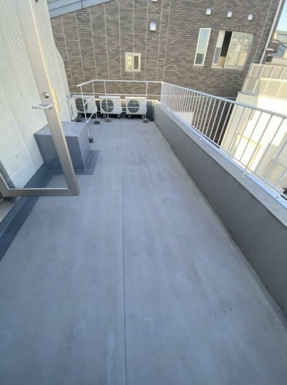 バルコニー　バルコニー