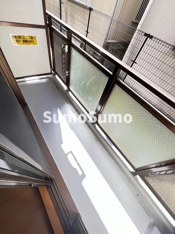 バルコニー　外からの目が気にならないバルコニーで洗濯物が干せます