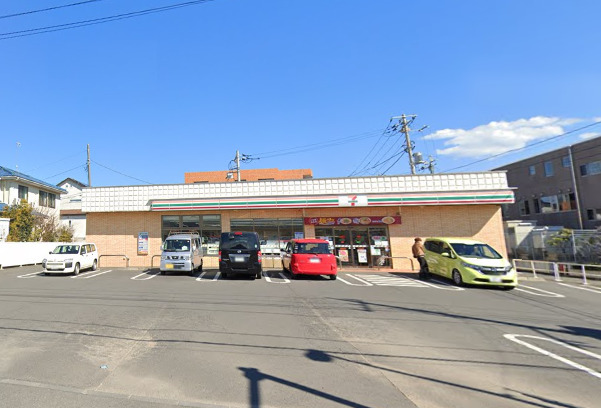 コンビニ　セブンイレブン（コンビニ）まで600m