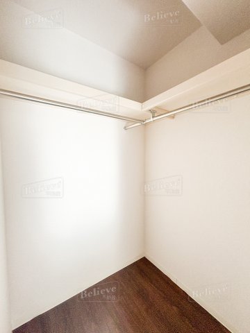 収納　ウォークインクローゼットなので収納豊富です☆